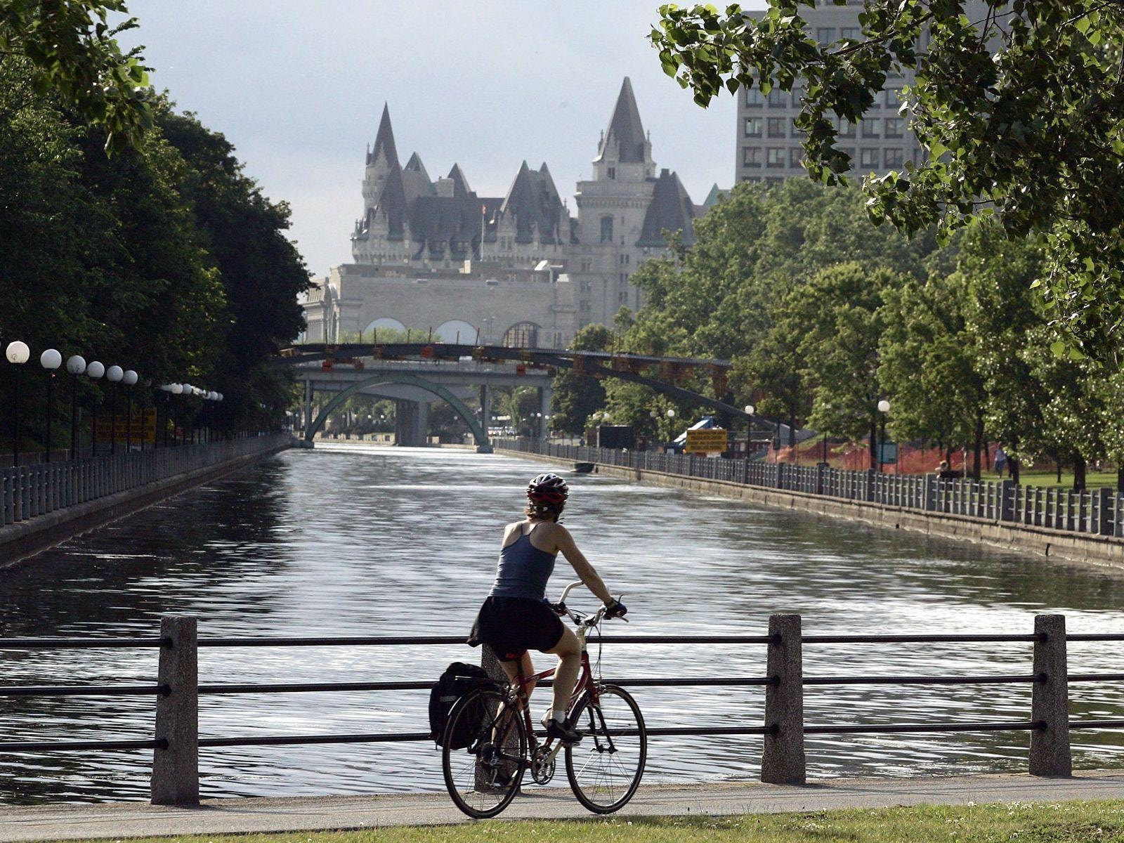 Canal Rideau au centre d’Ottawa.